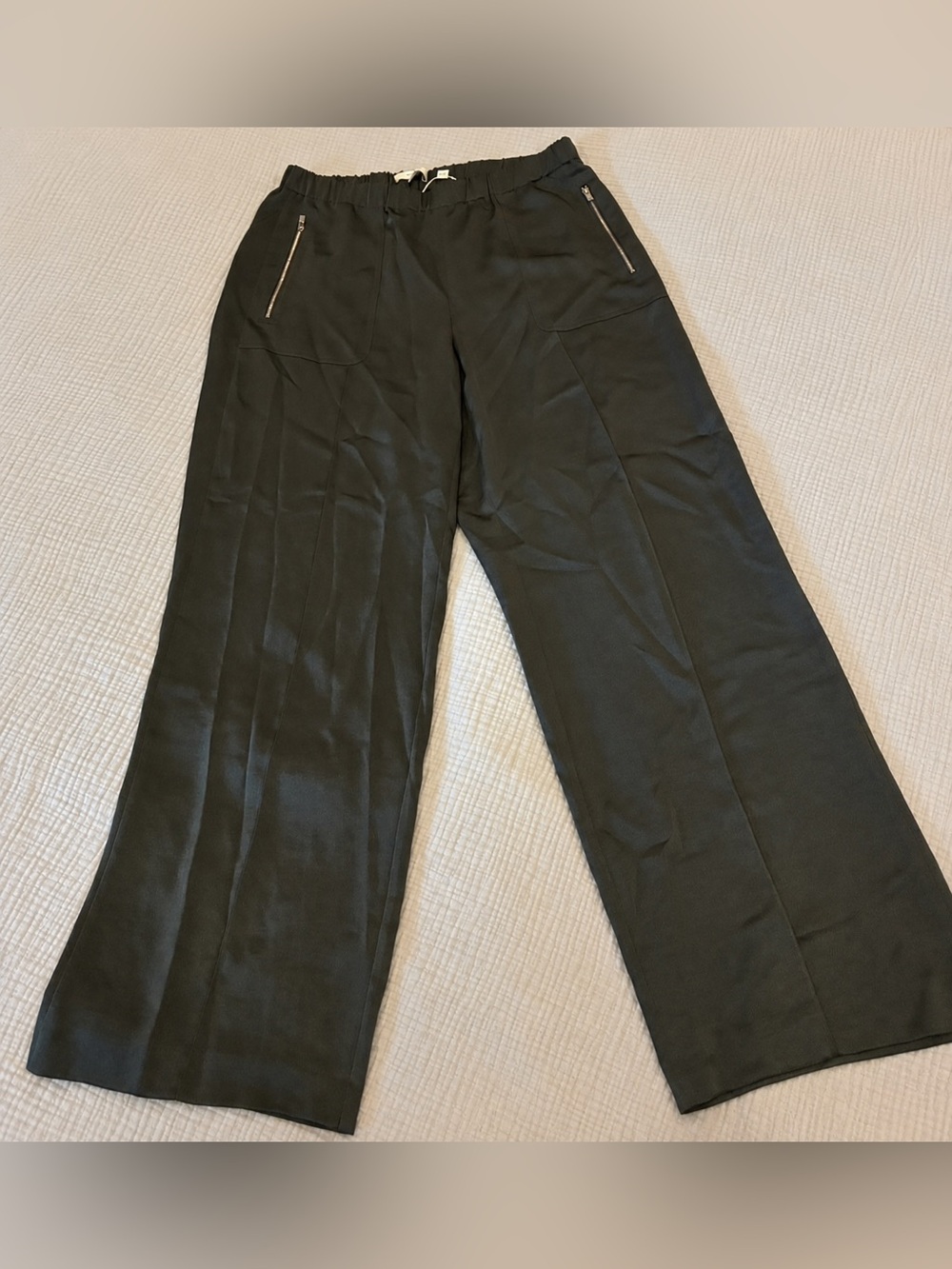 NWT Vince, Olive Green, Lightweight, Polyester Pull-On Drawstring Wide Leg Pan